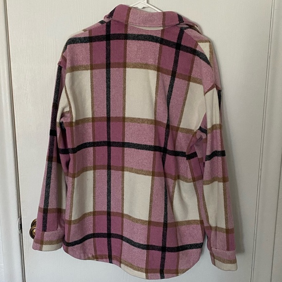 ✨ Cute Shacket for Fall - Size Small ✨ - Picture 5 of 6